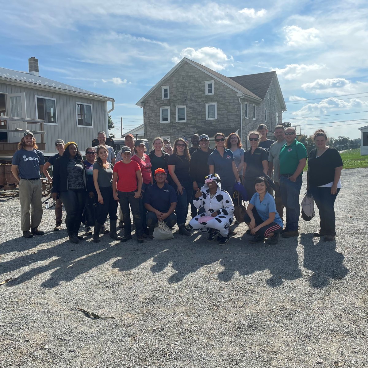 MaolaMilk's tweet photo. We got down and dirty with @MDVAMilk and @AllianceForBay to plant a riparian forest buffer! With more that 600 trees planted, I'd say it was a pretty unbe-leaf-able day.
#sustainability #localandsustainable #PAdairy #Maola #supportlocalsustainability https://t.co/ca6mfRRGvE
