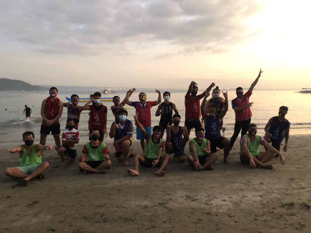 ClarkJetsRFC's tweet photo. Some old faces returned to #ClarkJets training this evening. But there was still some beautiful rugby being played on the beach in beautiful conditions! https://t.co/9h2g36ywOy