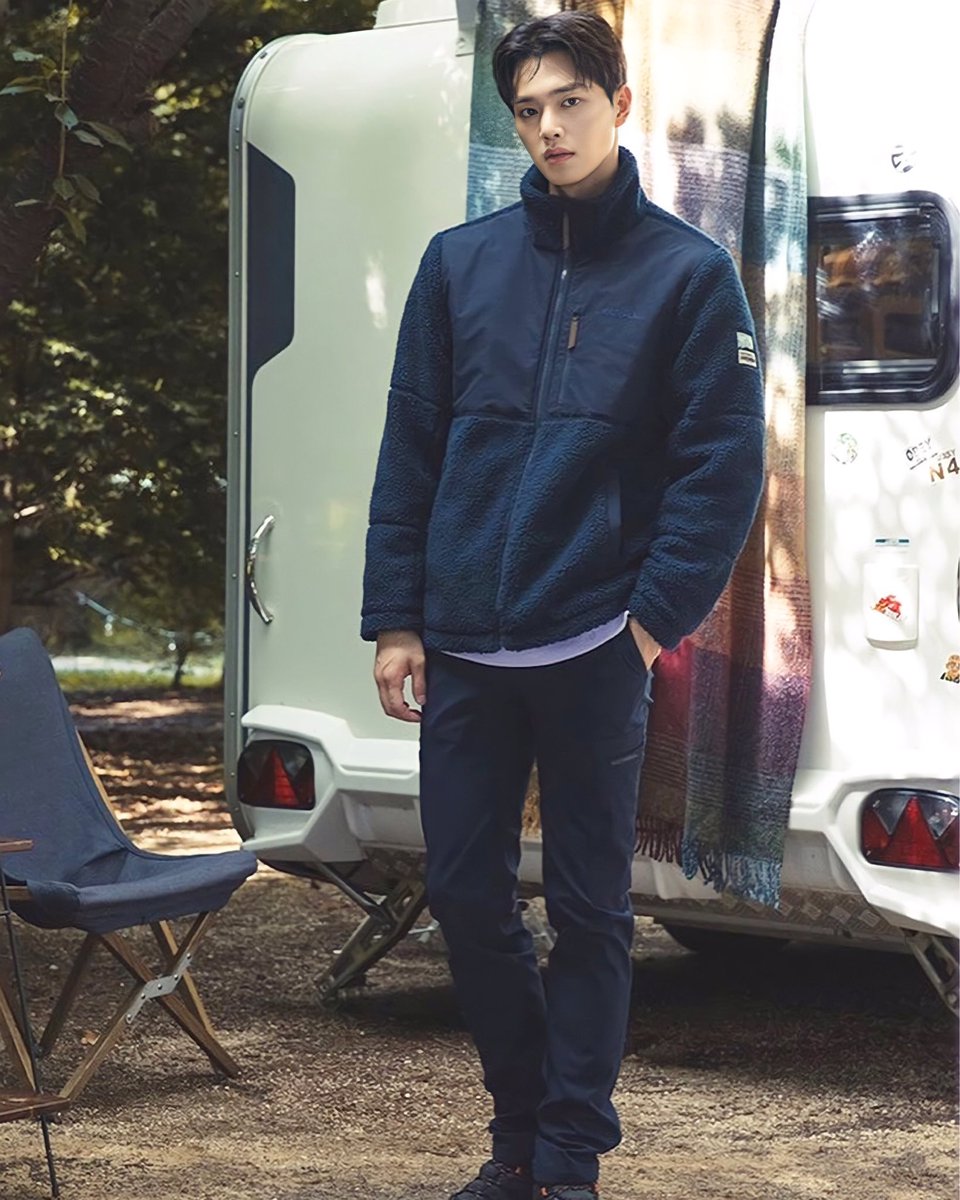 HanSoHeeNation's tweet photo. Song Kang for Merrell Korea 🤩💜
Just posting this because i miss him! Kangie please post something tomorrow! We miss your Selfies 😅
#SongKang for #MerrellKorea https://t.co/2EVtOYrLiI