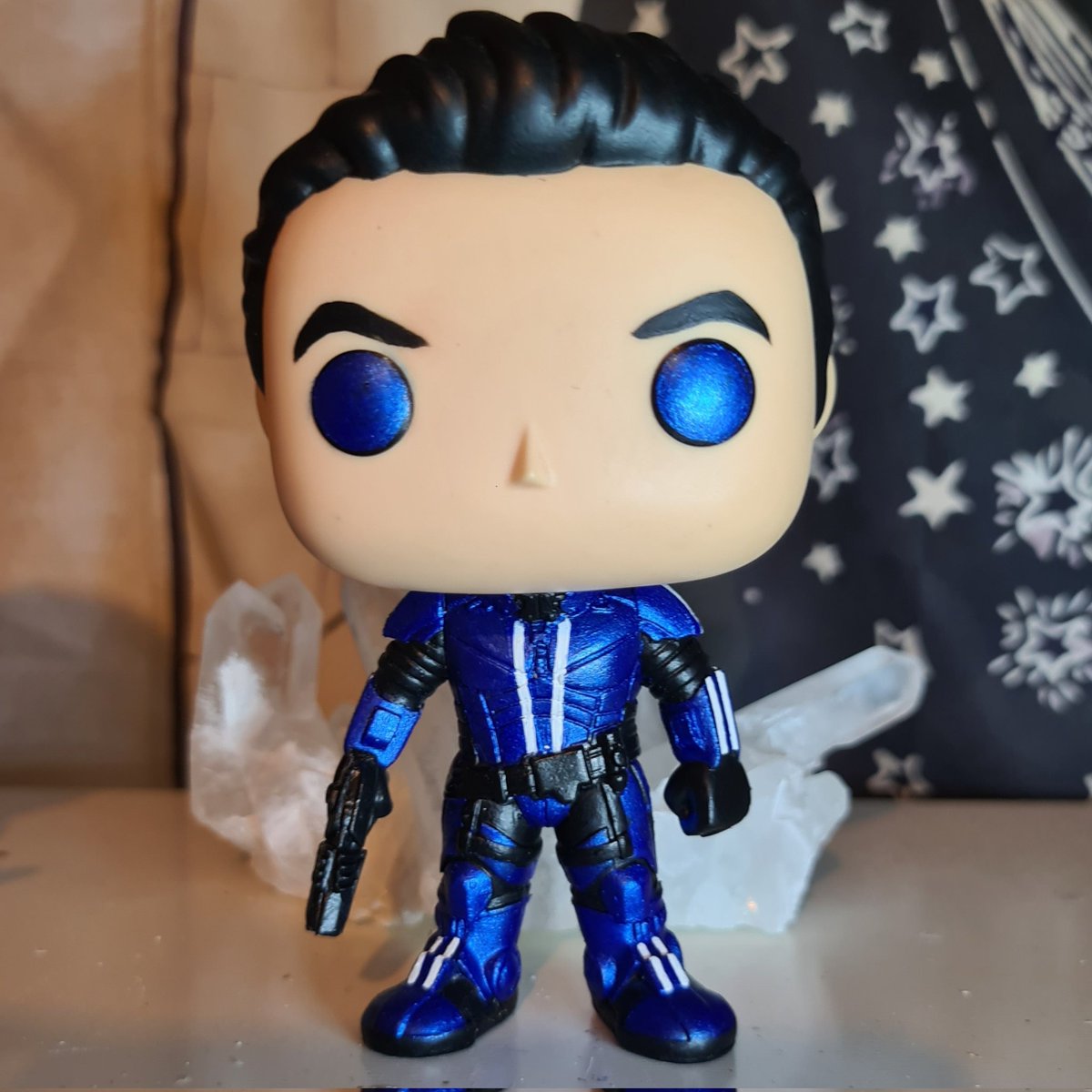 lenathecat's tweet photo. Kaidan with biotic eyes - a pop vinyl custom I finished a few weeks back.   @masseffect @RaphaelSbarge #MassEffect #kaidanalenko #art https://t.co/r2U9DdNUuF