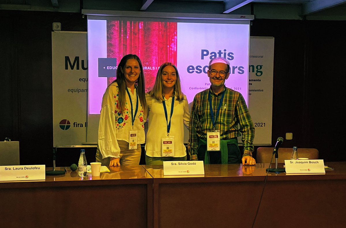 Tot a punt per la conferència dels companys en el marc de #municipalia2021 Patis Escolars: +Educatius + Natursls i Segurs.  Enllaç en directe: youtu.be/2SskC3xhEo0