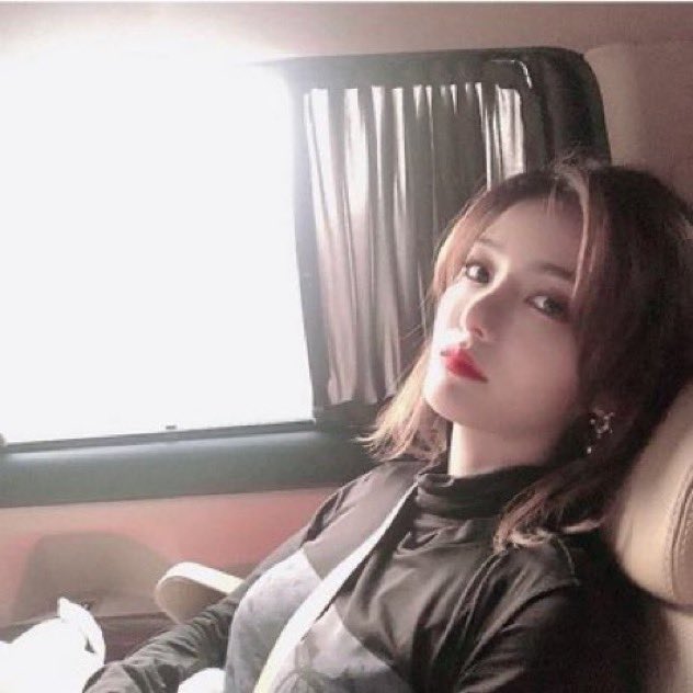 doilylife's tweet photo. happy birthday to our tiny rapper 🥺💖

#OurLovelyChaelinDay #HappyChaelinDay

#CHAELIN #채린 #チェリン
@FENT_FANATICS #FANATICS #파나틱스 #ファナティックス https://t.co/vrIjtaj5s8