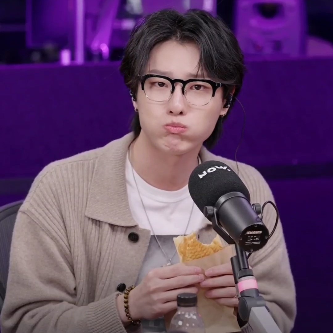 luvyouryouths2's tweet photo. 뇸                                      뇸? https://t.co/jWPOSJknFB