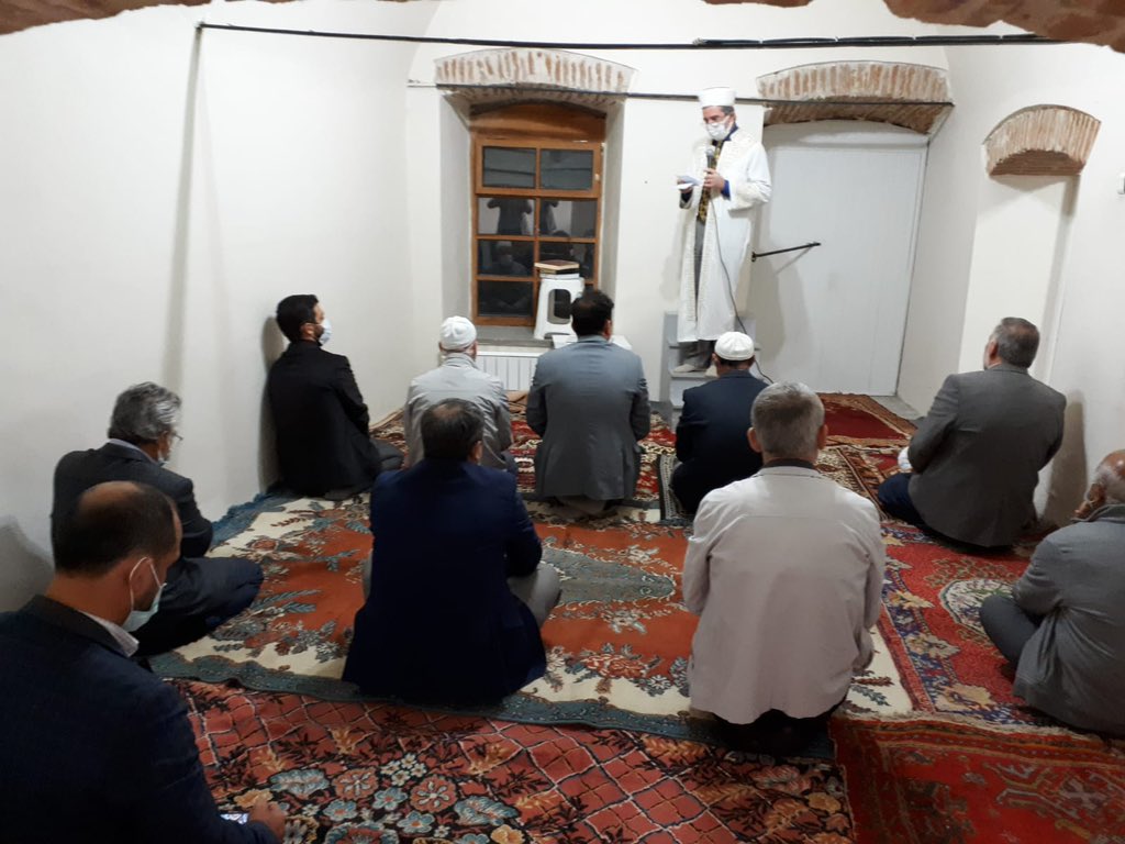 Kırık Minare Camii’ni yeniden ibadete açmanın mutluluğunu yaşıyoruz. 
Bize ecdadımız tarafından bırakılan tarihi eserleri inşa ve imar etme, vatandaşlarımızın hizmetine tekrar sunabilme imkânı veren Cenab-ı Hakk’a hamdüsenalar olsun.

Vali Funda Kocabıyık