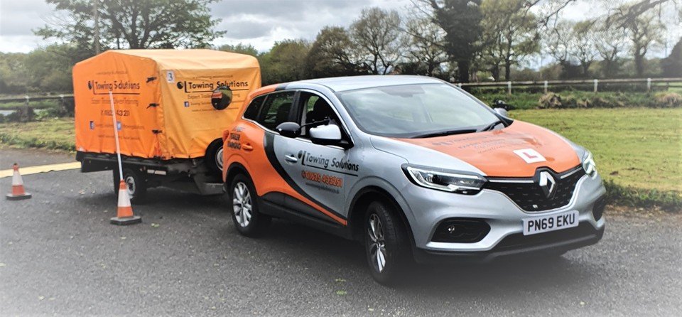 TowingSolutions's tweet photo. NEW TOWING RULES. You can now tow up to 3500kg on your car licence from 15/11/21 To be safe towing visit https://t.co/Oenfcy1ugt
https://t.co/JCqv6KorqU
#trailers #towsafe #towingatrailer #trailersafety #caravantowing #towingsafety #towingtraining #towing #towinglessons https://t.co/e14mpFveF3