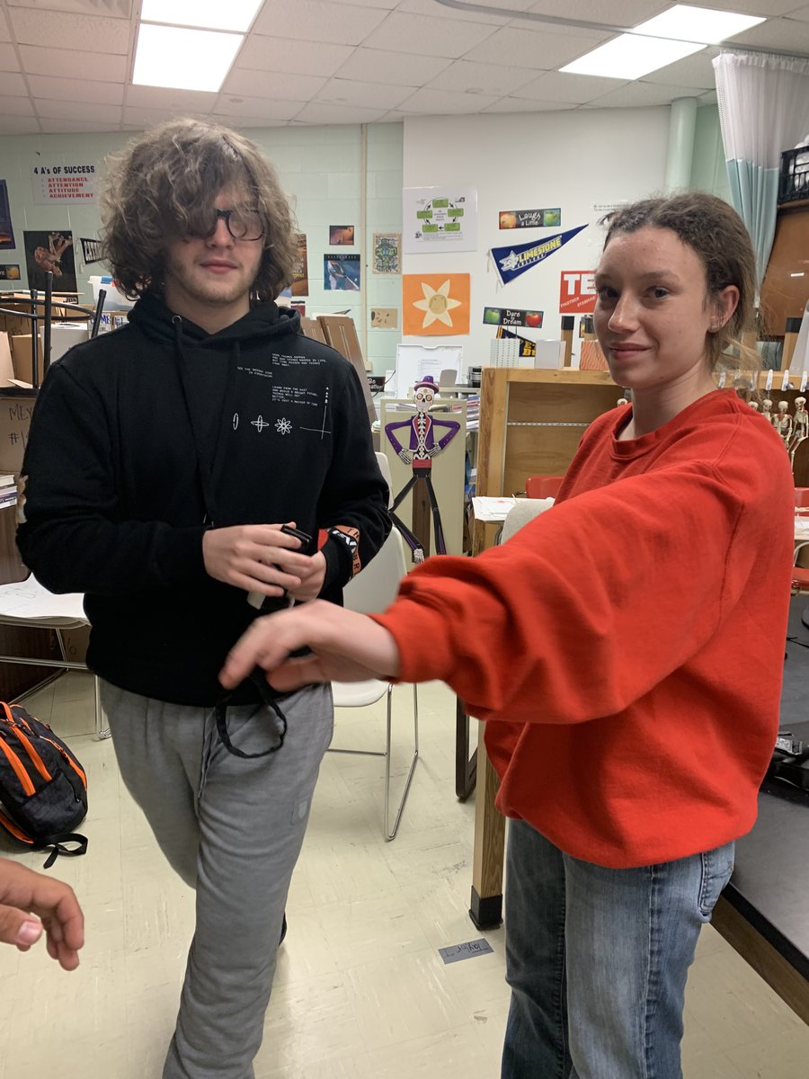 AveryCountyCTE's tweet photo. Students in Dr. Hawkins Health Science classes learned how to "Stop the Bleed" from army combat medics. Students practiced applying tourniquets. #AveryCTE #HealthSciences https://t.co/oLiv3G8x17