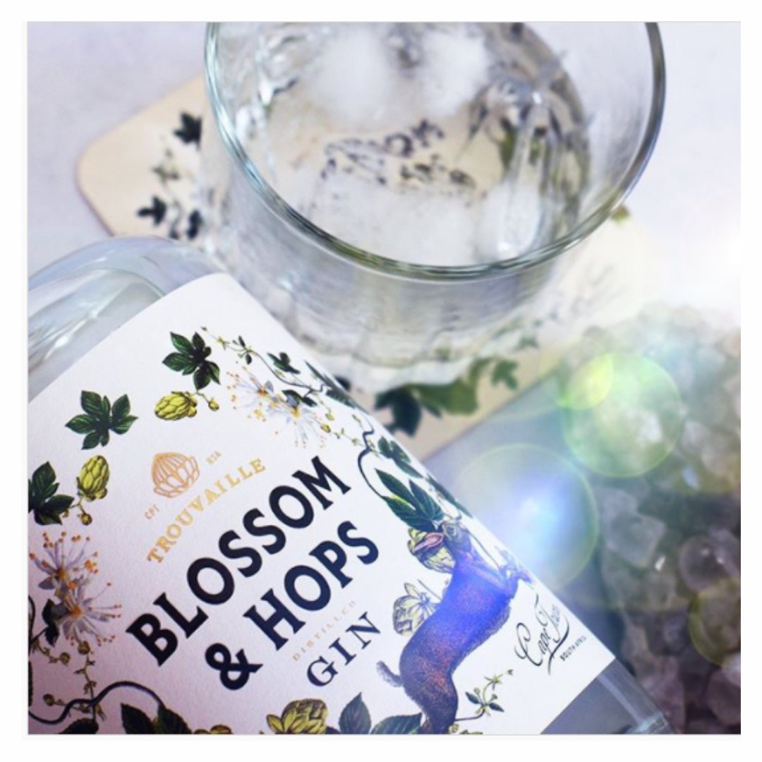 LoveTrouvaille's tweet photo. Gin &amp; Tonic... a drink so special we have a day dedicated to celebrate it. And celebrate it we will! Enjoy yours too. Happy Gin &amp; Tonic Day! 

#WorldGinAndTonicDay #InternationalGinAndTonicDay #ALuckyFind #Cocktails #Gin #GinAndTonic #CraftGin #HopsGin #BlossomGin https://t.co/iTZNzHu0DI