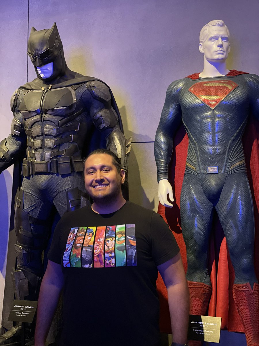 MorenoArtwork's tweet photo. Wouldn’t want to celebrate 🥳 any other way! #wbstudiotour @wbtourhollywood @DCComics https://t.co/loN5ZyIwoW