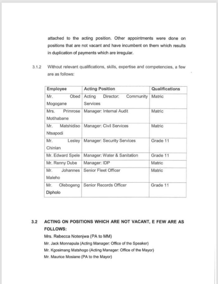 JaneDoe073's tweet photo. I'm having a mental breakdown because of the matric finals and yet someone is a manager ka grade 11 fela 😭 https://t.co/FMtfinIDpG