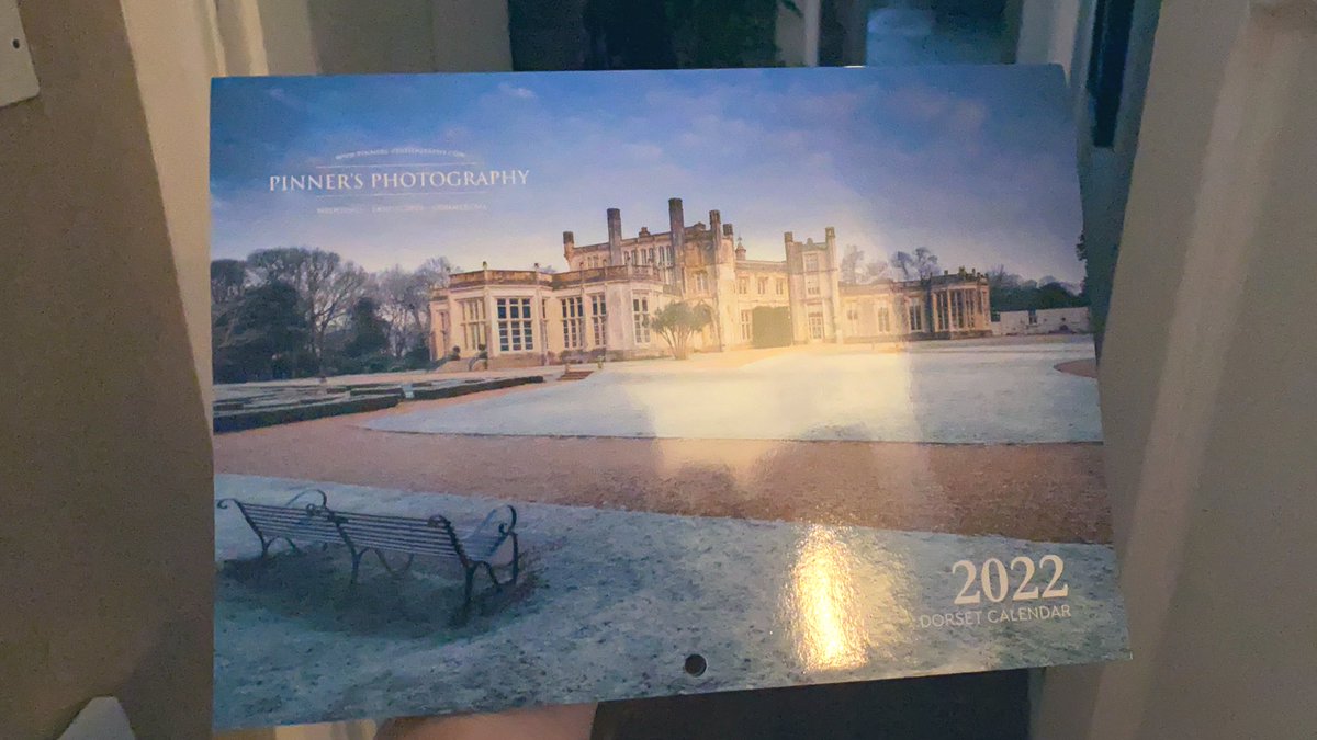 Thank you so much to the super talented and generous <a href="/Matt_Pinner/">𝐌𝐚𝐭𝐭 𝐏𝐢𝐧𝐧𝐞𝐫</a>! 

We have a stunning Dorset 2022 calendar to give away. Simply retweet for your chance to win ✨