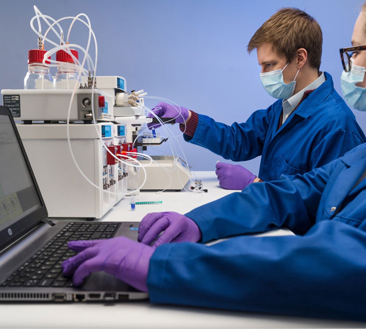 AureusMexico's tweet photo. Los #liposomas y las #nanopartículas de lípidos son cada vez más importantes en distintas industrias, en particular las farmacéuticas, donde se pueden usar como vehículos de administración de fármacos o para encapsular #vacunas, incluido el #COVID19
https://t.co/dZrcmoyz95 https://t.co/0sX69ucaEX