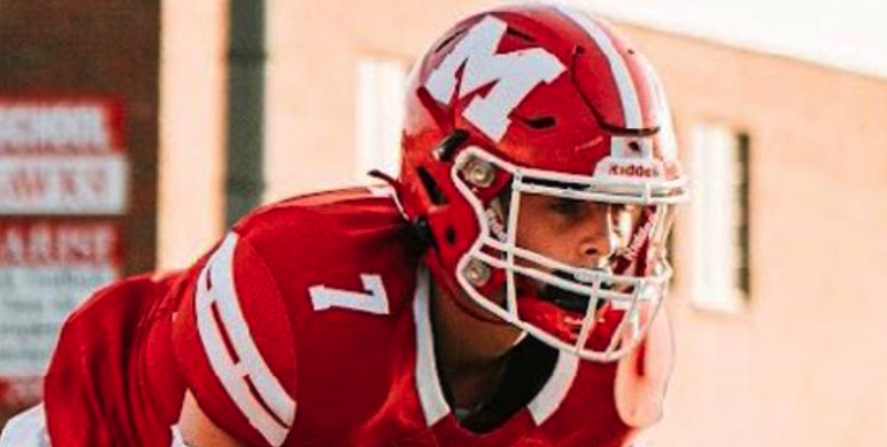 EDGYTIM's tweet photo. Watch List: @RedHawkFB 2023 DB @johnnestor_7 is having a strong season for the4 Redhawks this fall. Nestor recaps his season along with his latest recruiting news in this update https://t.co/FpQXXfDQS8 https://t.co/qYFDPJJp9U