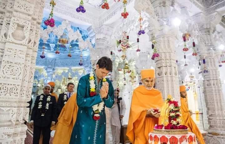 BdArov's tweet photo. Honor Hindu religion..🙏🙏 https://t.co/UYmpYeapJt