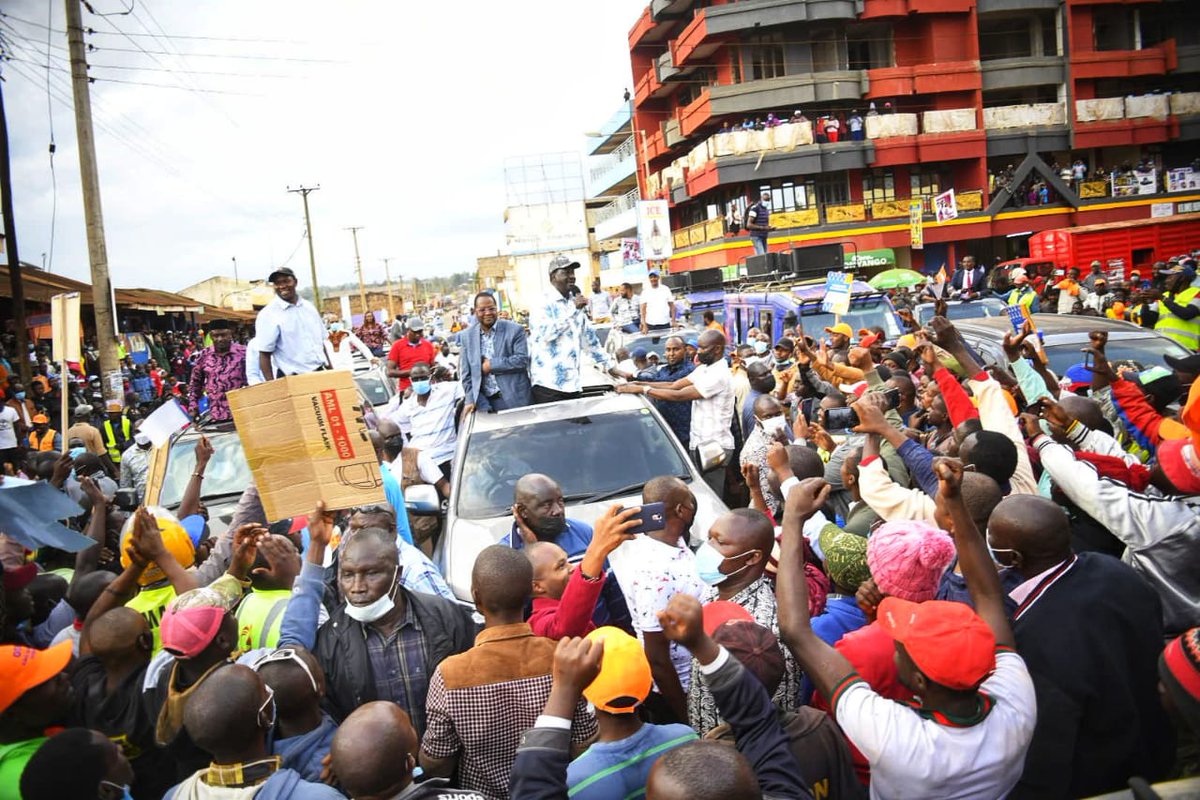 KiamaKaara's tweet photo. Runyenjes Town. Asante Sana. @NdirituMuriithi @RailaOdinga @pnu_kenya @TheODMparty @dg_mwaniki @ChrisMarkm #BabaOnTheRoad #Inawezekana #The5th #AzimioLaUmoja #OnePeople #OneNation #NewBegining https://t.co/xxF5XltWxN
