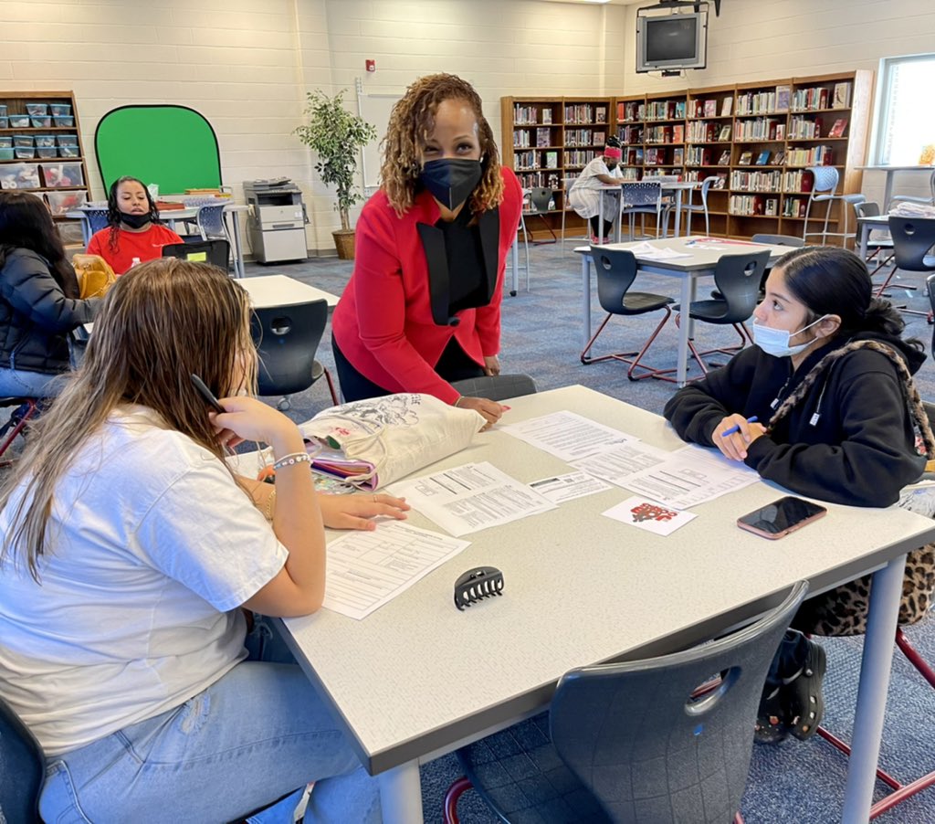 CarverHS_Nation's tweet photo. WSSU Rams Job Corps Scholars Program on-site at Carver today @CHS_JacketPride @CarverPtsa @ELA_Carver_High @jacket_mathhive @_CHS_Athletics_ @CARVER_AOIT @CarverAOHT @CfMontague @wsfcs https://t.co/7PHMr8zrgd