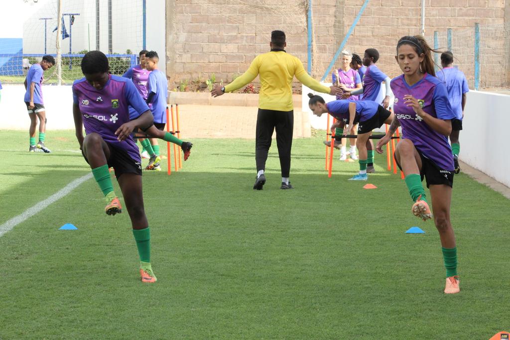 Banyana_Banyana's tweet image. Preparations on Matchday - 1

Next Task⚽ : Mozambique
🏆 : #AWCON Qualifiers
📅 : 20 October 2021 (Wednesday) 

#BanyanaBanyana #Womensfootball