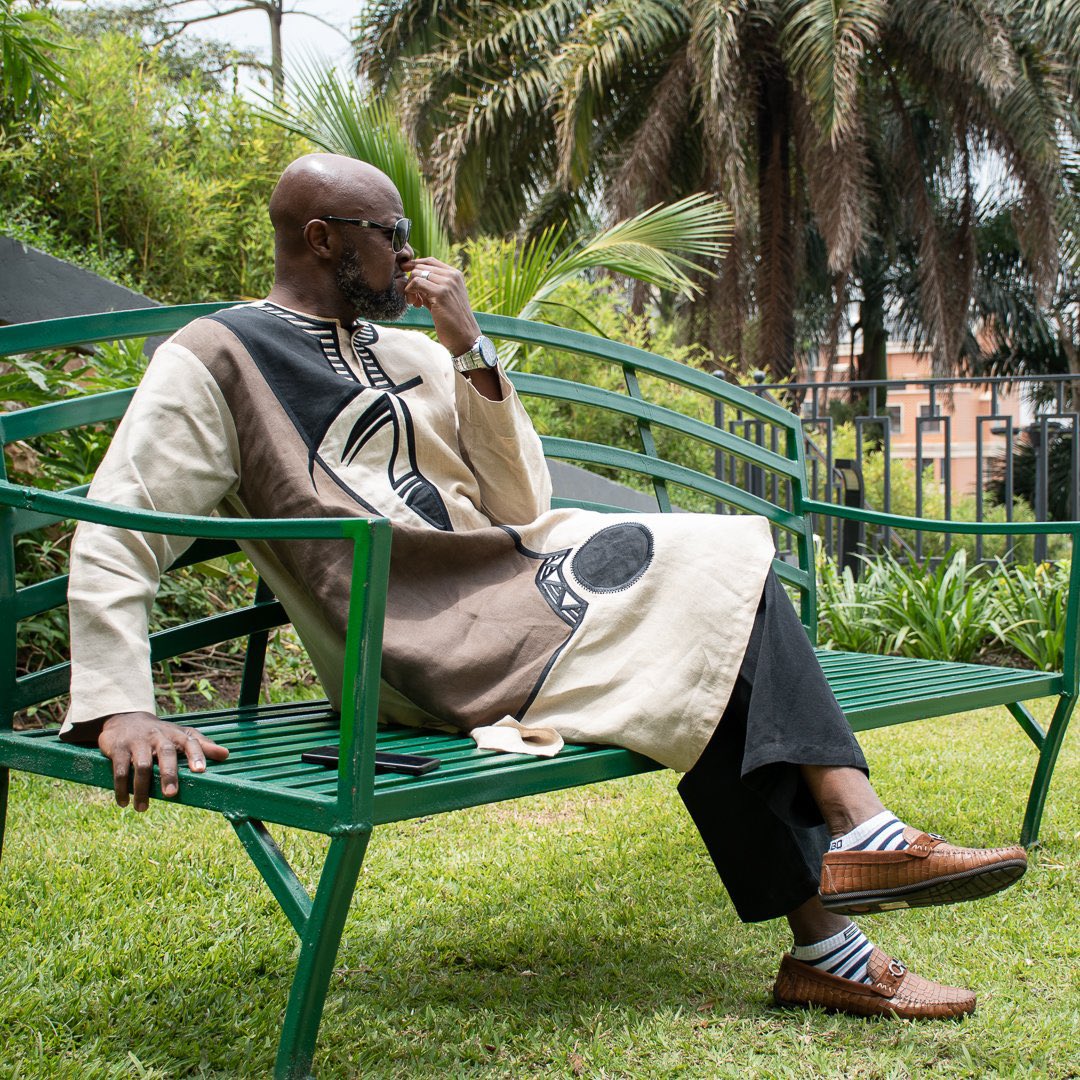 Entered a restaurant here in Italy for Pizza and wine, when they brought the bill, they charged me for ‘service.’ Like a forced tip to the waiter. Still thinking about my ka money