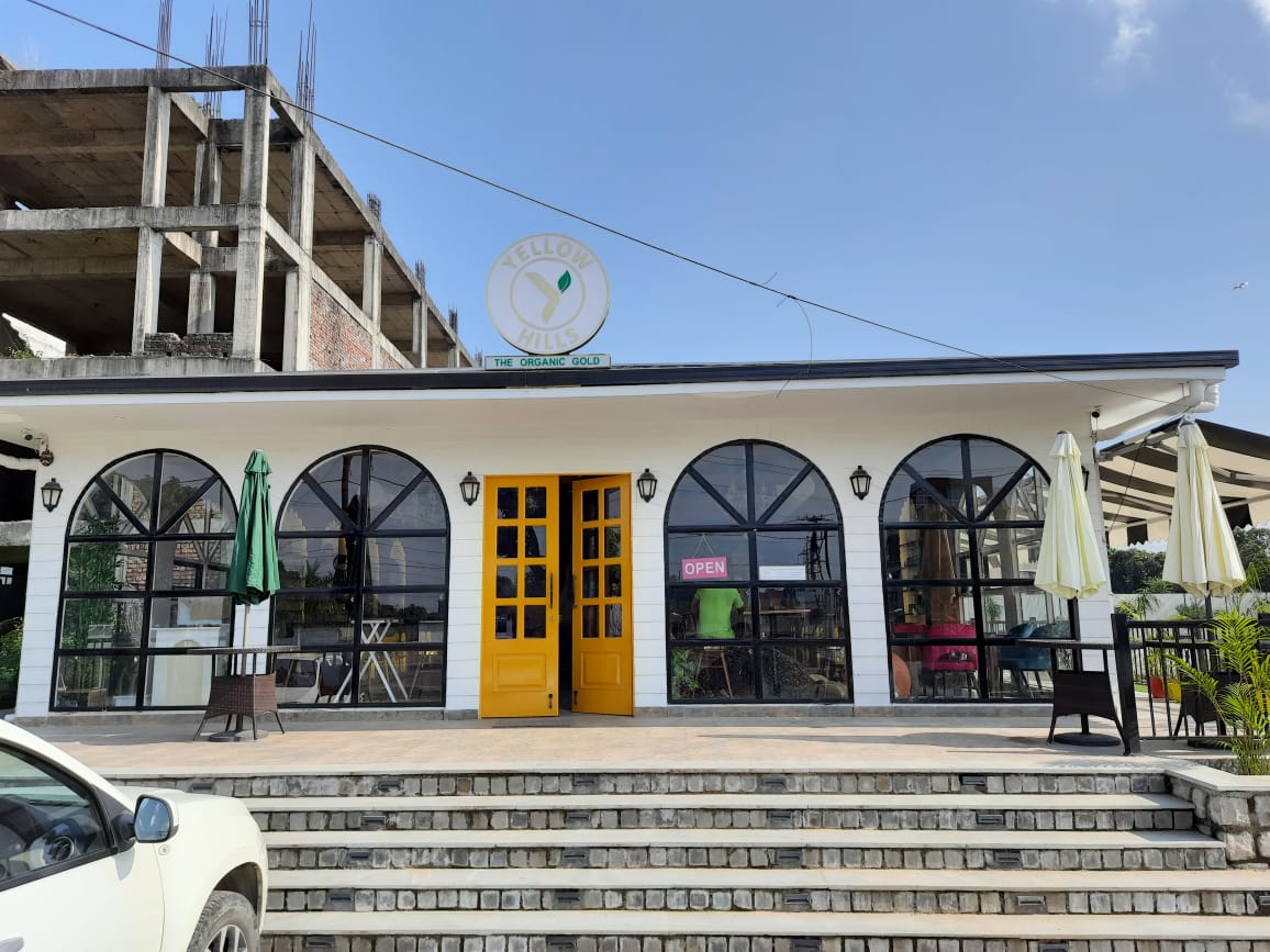 Wow it is so beautiful
But it just need peace only
Support this protest
#AStoryLostInTimeKashmir