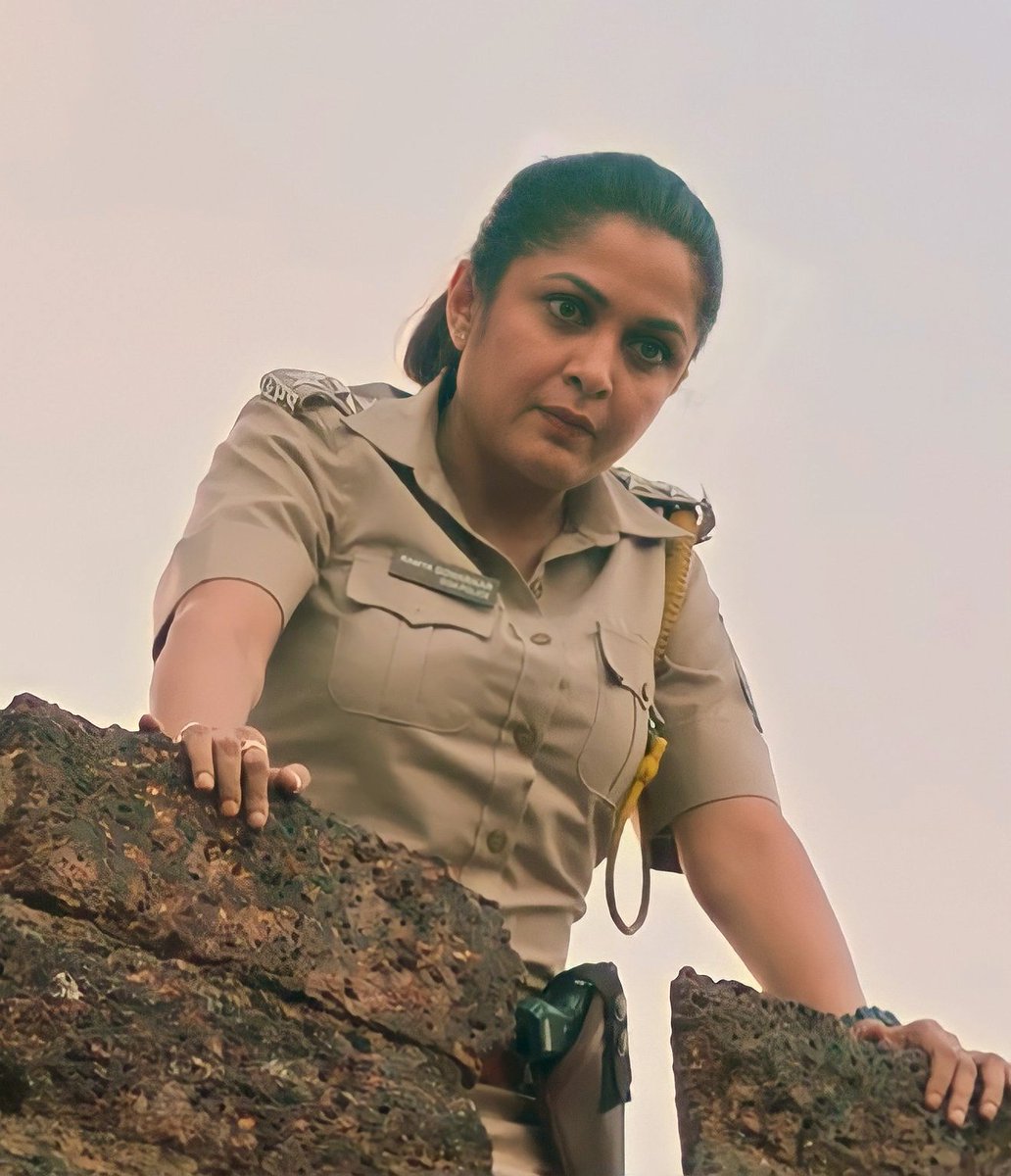 iam_Dipali1's tweet photo. No Caption Needed 🔥♥️
@meramyakrishnan 

#RamyaKrishnan 
#QueenRamyaKrishnan https://t.co/zBvLLMbY7x