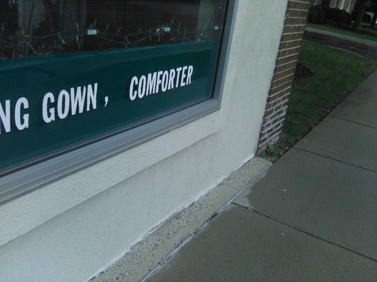 earlworthington's tweet image. @Pontifex @DanaBashCNN @JudyHsuABC7 @ABonTV @DrBillWinston in this current year of 2021 my 2nd half Romans 8:17 FOREVER Glory w/#Jesus is affirmed by my @LakeCountyIL Lake Bluff Illinois cleaners sign post here says d John 14:16 role of d #HolySpirit I now experience #muchjoy😇🕊