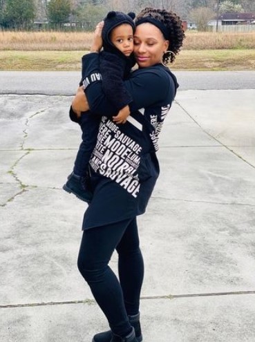 SharonWebster70's tweet photo. I'll be home soon I promise.. believe mom has always being there whenever my attention is needed.. the only love of my life I love you so much my baby boy.. #singlemom #SingleAndMingle #busysinglemom #workingsinglemom #momsonlove https://t.co/T0sLkUyiNq