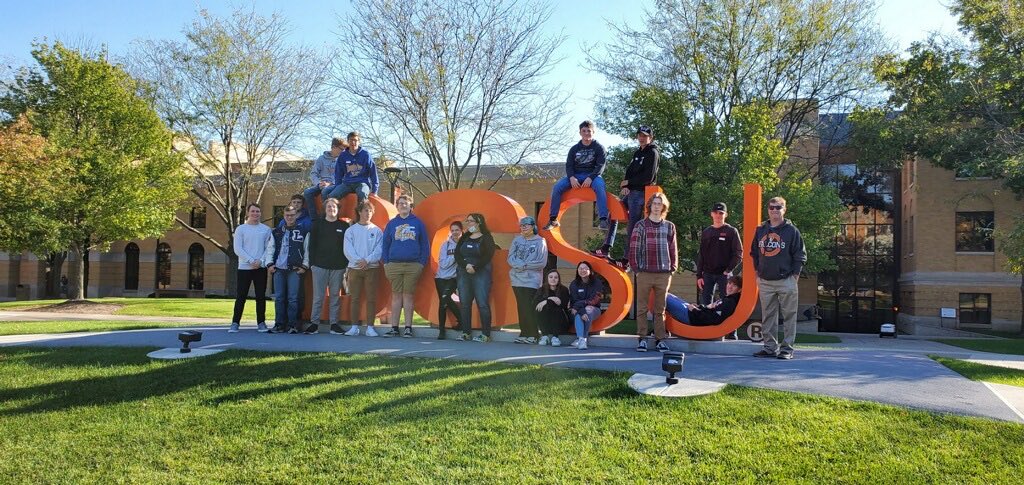 counselor_gal's tweet photo. Lancers touring BGSU today and learning about Financial Literacy. @VanFalcon1 https://t.co/e4djEexcgY