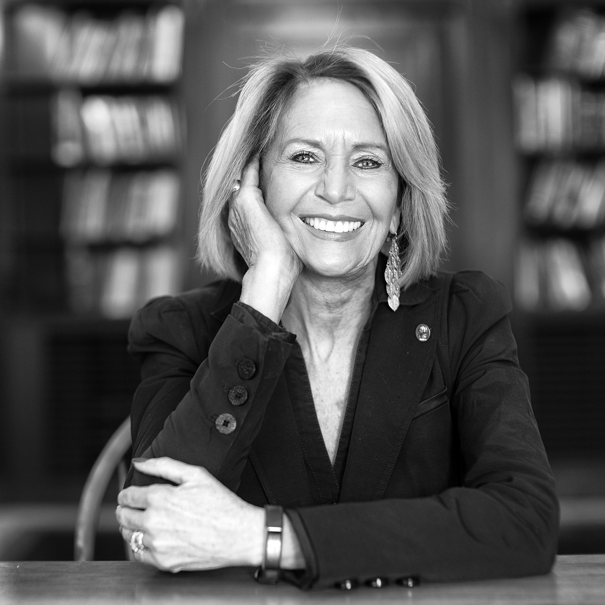 BichoRarope's tweet photo. Marcia McNutt, presidenta de #NAS, aclaró que las expulsiones deben transmitir que "los miembros de la Academia Nacional de #Ciencias deben ser modelos a seguir no solo en lo que han logrado, sino también en el establecimiento de los más altos estándares de conducta profesional". https://t.co/b54nh3cEht