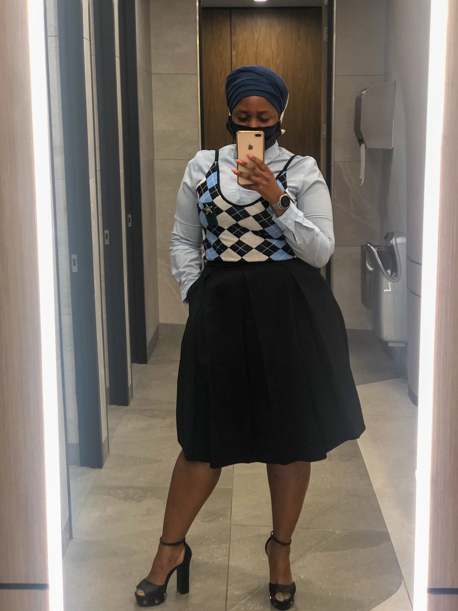 motheomoremi_1's tweet photo. Ke apere checke yabo my size today😍 Di Ndukus tsado grootman….🔥

Gwa bonahala hor motho o happy? https://t.co/9avbPIbEvP