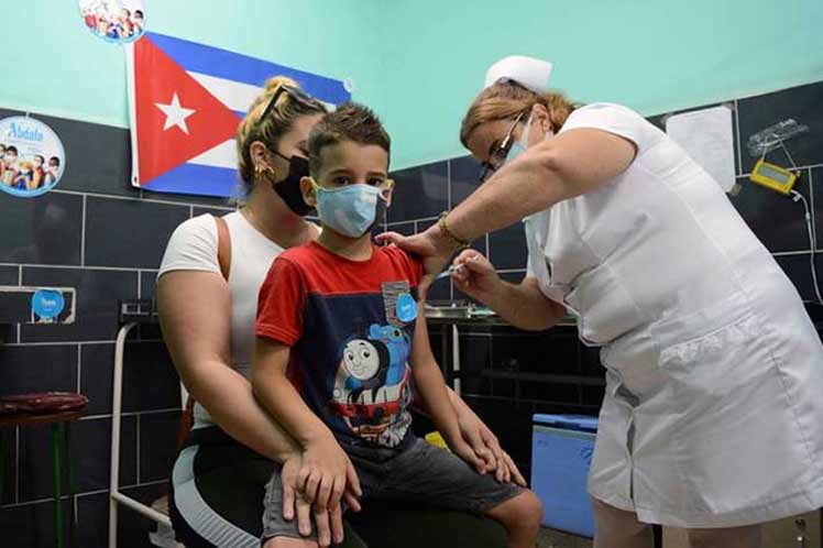 caribbeannewsuk's tweet photo. #CUBA: Cuba today has the fastest vaccination rate in the world and expects to have a staggering 92 percent of its population immunized against COVID-19 by November 15. https://t.co/tLB3beP0Vq