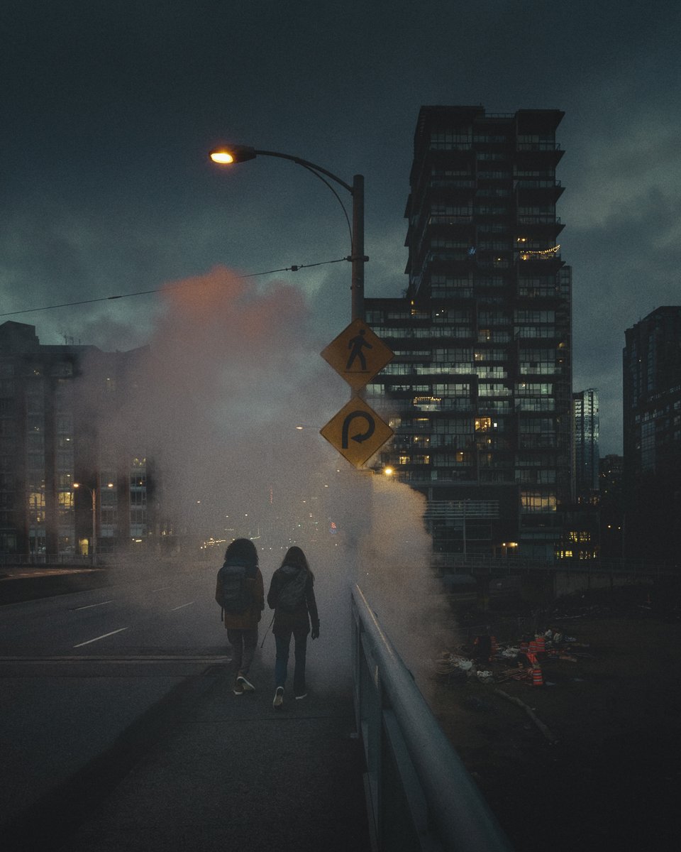 skylinexplorer1's tweet photo. In two, the darkness of the night will be less scary https://t.co/HZzPgdEAmT