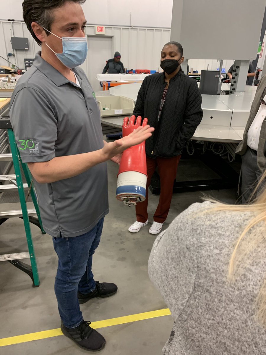 Touring S Cola businesses today w #ELE <a href="/ELE_SC_/">Education Leaders Experience (SC)</a> this morning at REI Automation and China Ju Shi. Now learning about Tallo and it’s digital portfolio platform.