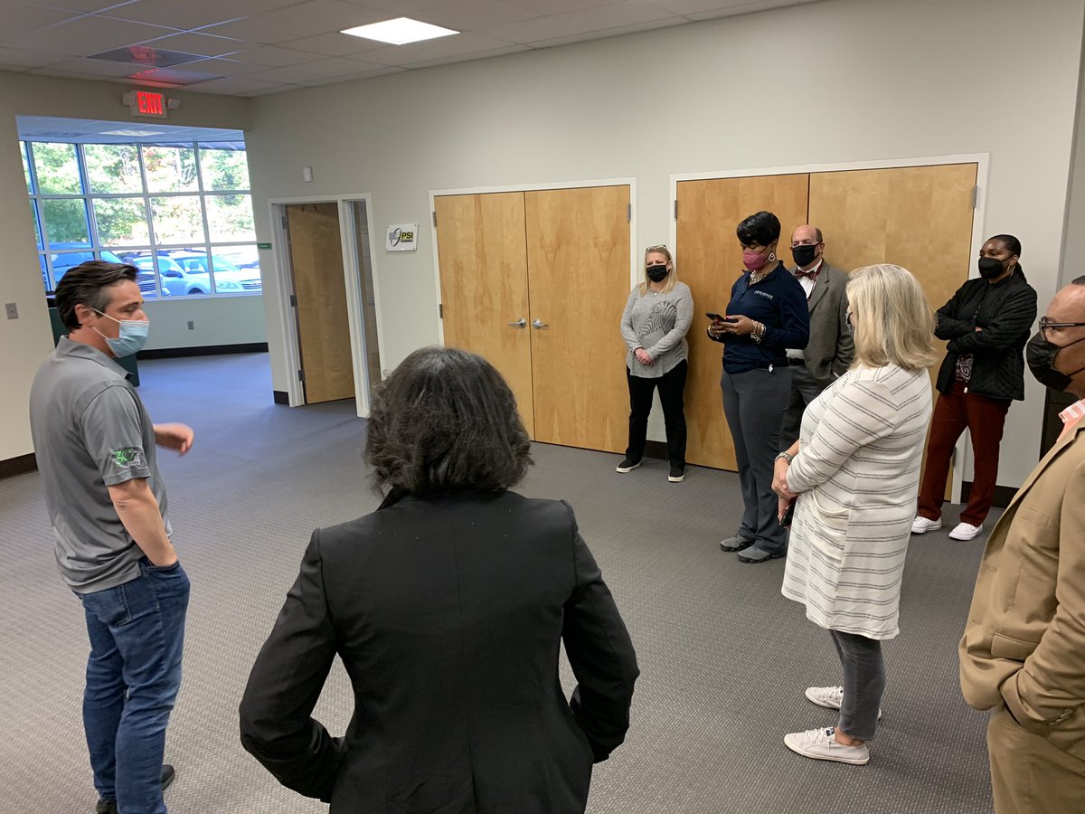 ηathan oneill tweet media