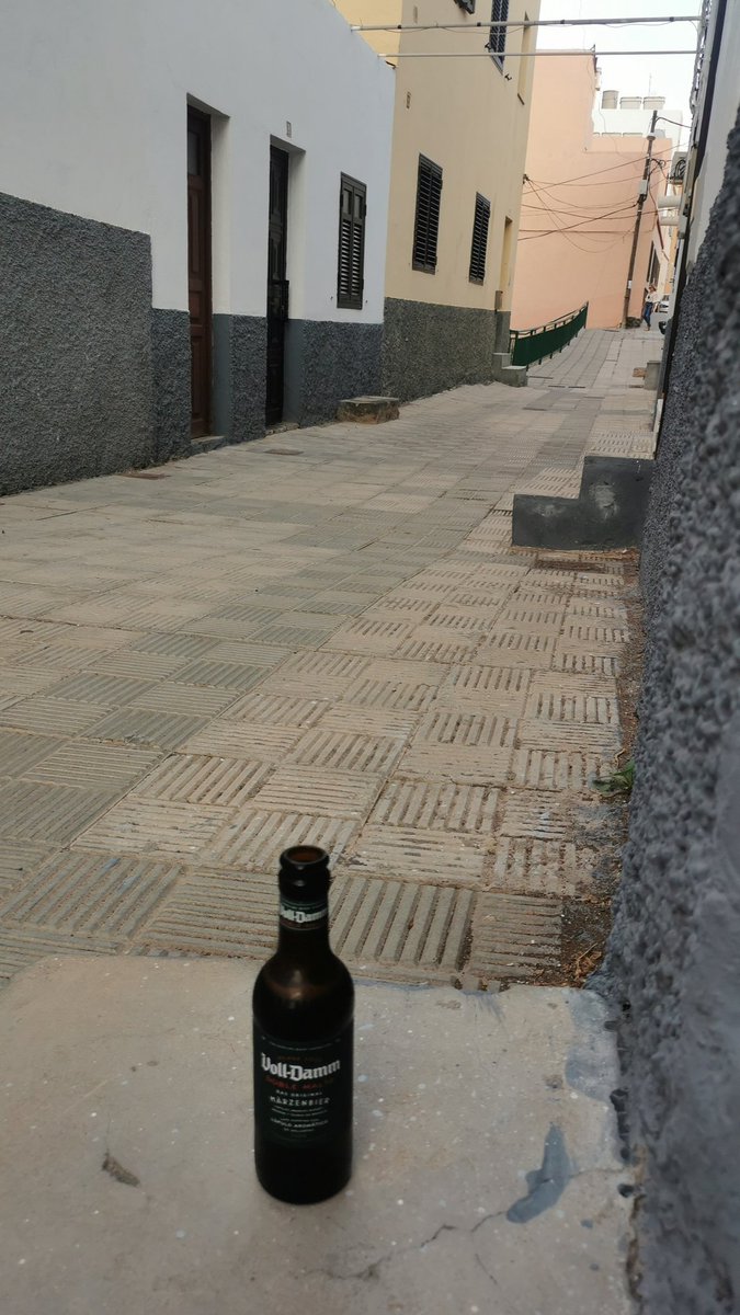 amh506's tweet photo. Lo único que hago en mi destierro https://t.co/dR4b38upu9