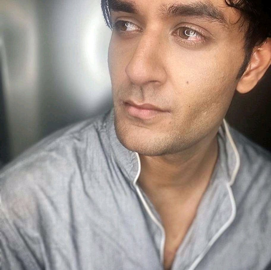 NymphaeaN's tweet photo. As we work to create light for others, we naturally light our own way. @lostboy54
#lostsouls #HaPeace
#VikasGupta ❤️ https://t.co/zjRaWKKHMG