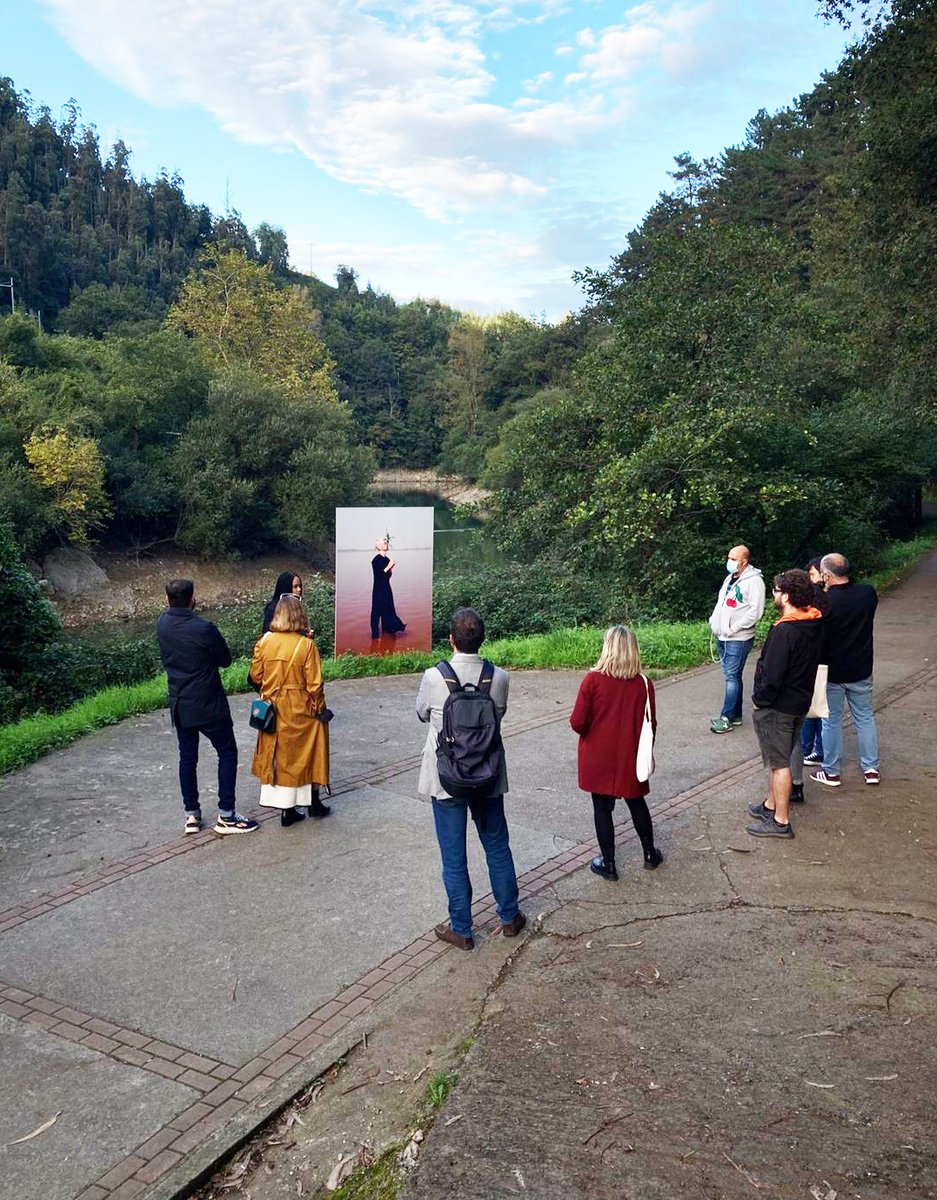 OpenDoorsLondon's tweet photo. Denisse Ariana Pérez is exhibiting at BAFFEST, a Female Photographers Festival based in Barakaldo. During October, the festival takes over this Basque town, creating a small open-air museum by showcasing medium &amp; large format photography in nature. On view til October 31st 💚🌿 https://t.co/k7QIfxk5Ym