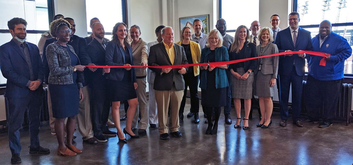 It’s official! The Detroit Hub of <a href="/FHLBankIndy/">FHLBank Indianapolis</a> is now open! (<a href="/CityofDetroit/">City of Detroit</a> photo)