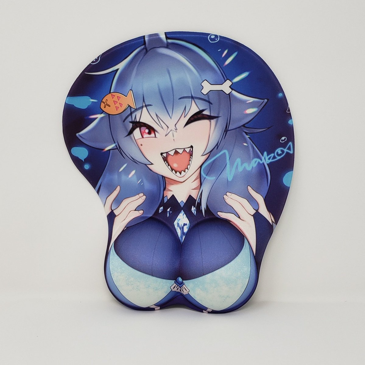 have u copped a wrist support mousepad?? no? boobie mousepads, dakimakuras,...