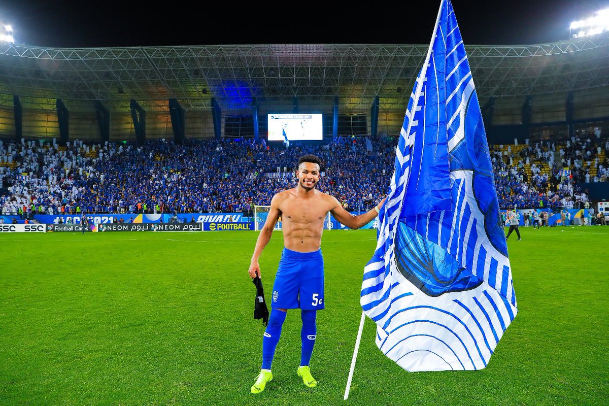 MnbrAlhilal's tweet image. 📍: في منتصف مرسول بارك

علي البليهي يختتم إهانة النصر.