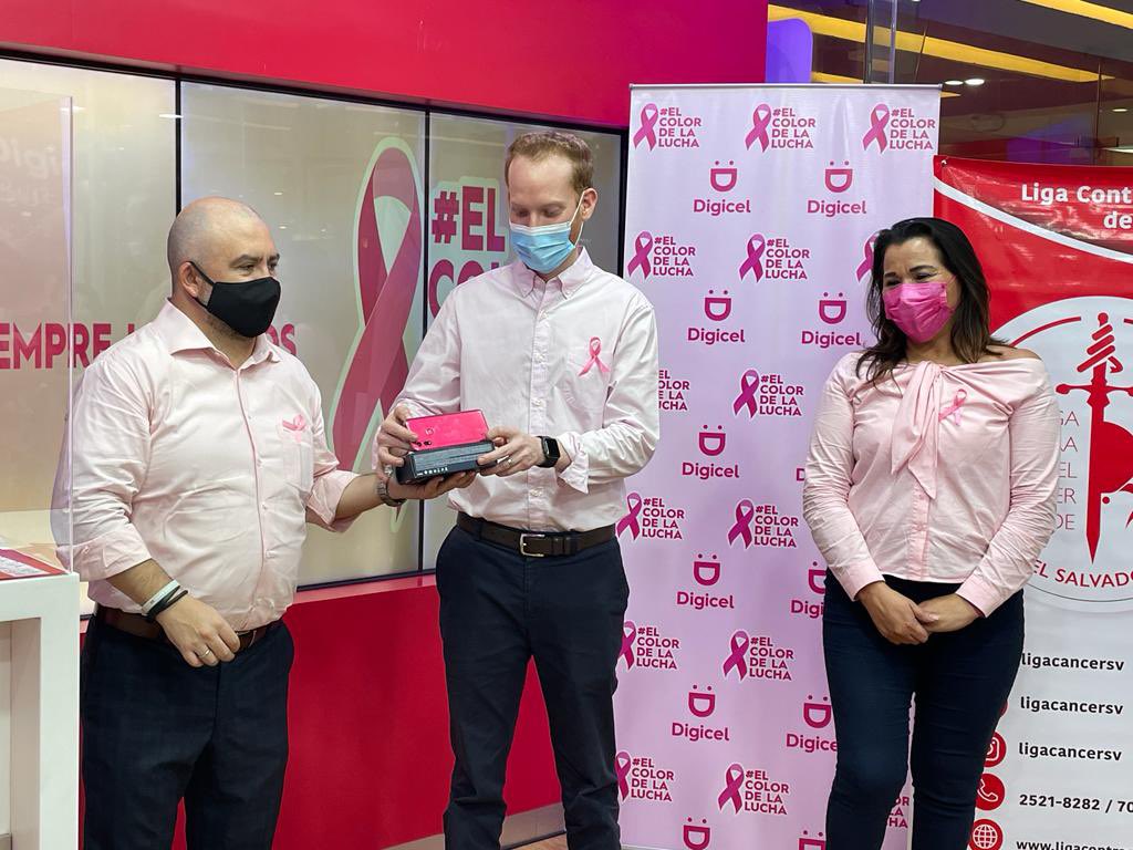 digicel_sv's tweet photo. Nos volvemos la telefonía oficial de @ligacancersv brindándoles planes móviles e internet de fibra óptica.🙌🏻

#ElColorDeLaLucha #JuntosEsMejor https://t.co/2rIysDTfFs