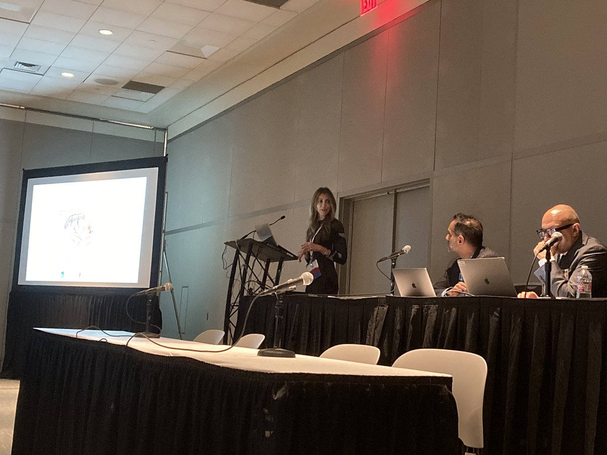 Great afternoon session on management of facial pain <a href="/CNS_Update/">CNS</a> <a href="/JSweetMD/">Dr. Jennifer Sweet, MD</a> <a href="/raslanneuro/">Ahmed Raslan</a> @pgpmdphd <a href="/drpouratian/">Dr Nader Pouratian FCNS</a> @konstantinslavin