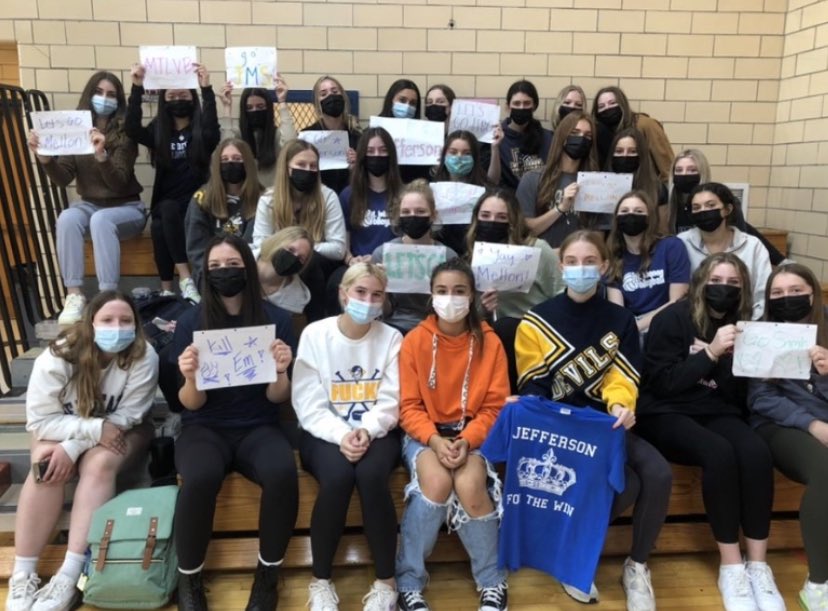 MTLEBANONVBALL's tweet photo. It was so much fun getting to support the middle school teams today! Great job Lebo!! https://t.co/Ft55E3FH3q