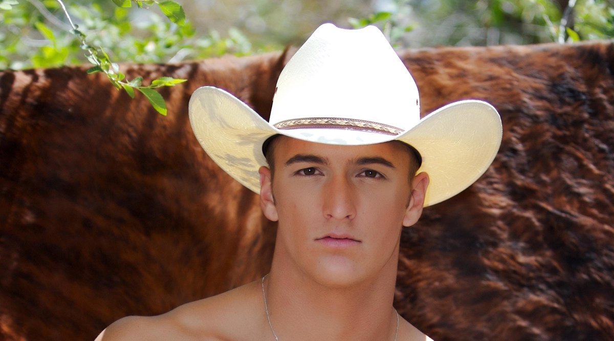 Janalyn_Knight's tweet photo. Love sexy cowboys? You'll find one in every Janalyn Knight book. keep your eyes peeled for my new Lassoed Hearts Series coming soon. https://t.co/QHjHa4UY69 #bookstagram #bookstragrammer #janalynknight #bookaddict #bookaholic #booklove  #steamyromance #hotcowboys #cowboyromance https://t.co/MR6xXAFDLh