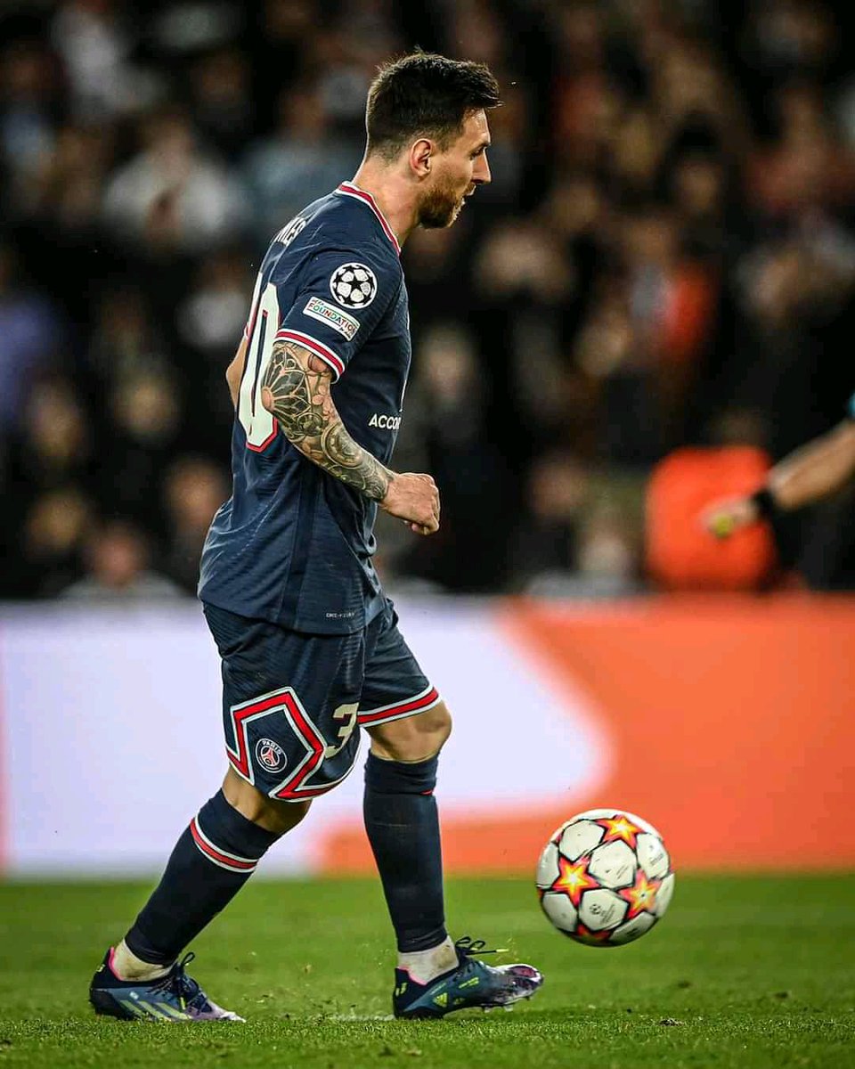 fanartboy2's tweet photo. How cool was that penalty from #Messiโฝ๐โ๏ธโ๏ธ
Check out our final Messi #NFT here & decorate your NFT Collection ๐โฝ๐๐
https://t.co/pzH0e85lPs
#PSG #PSGvsRBL #UEFA #ChampionsLeague #messi #NFT #NFTCommunity #NFTshilling
#nftart #football #SoccerNFTCards https://t.co/7VMwQuhelo