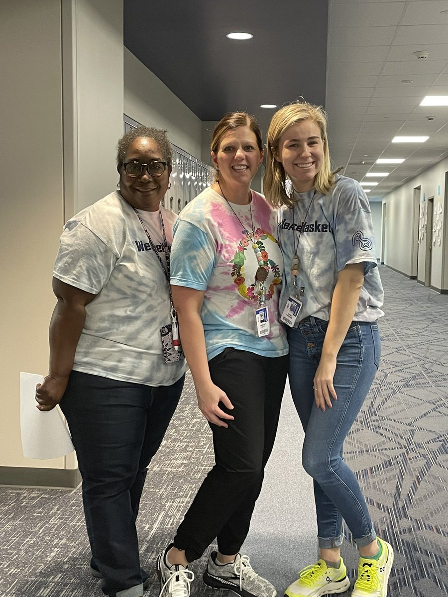 6th grade math shows spirit!! #WeAreHasket <a href="/PrincipalPaz/">Dr. David Paz</a> <a href="/Ms_Sanders_/">Anna Sanders</a> <a href="/rsquared145/">Rhoda Robinson</a>