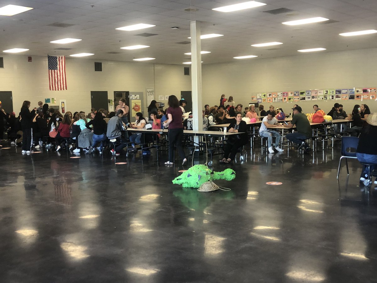 wag_coach's tweet photo. Notche Latina is in full swing in Sparta!  Such a great event our HoPe Club Hosts each year!  @whhs_hope @WH_Spartans @WHHS_SNN @WestHallHoPe @ruby_rubia @Hall_Schools #todayinsparta https://t.co/oh2oONYSkQ