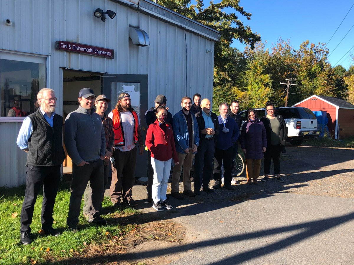 Jo_Comerford's tweet photo. Extraordinary: Today at @UMassAmherst w/ WET Center + @CAFE_UMass extension experts; talking/learning about #food + #water security.

What an honor to represent such passion + expertise w/ such a great @MA_Senate team.

#pollinators #PFAS #farming https://t.co/6snsmV1eIr