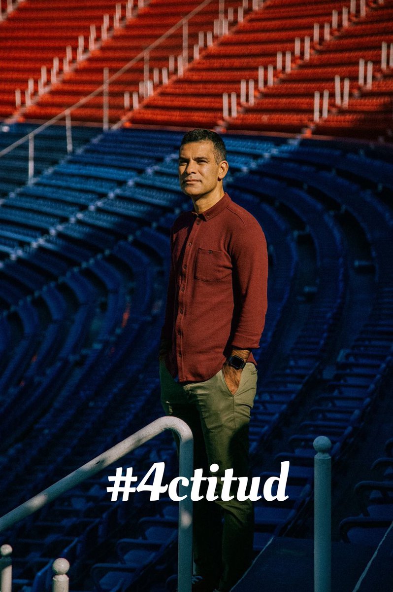 RafaMarquezMX's tweet photo. Hoy hace 25 años de mi debut, que rápido pasa el tiempo y que satisfacción recordar el esfuerzo y disciplina que me llevaron a no desperdiciar esa gran oportunidad, los sueños se hacen realidad #4ctitud https://t.co/tBollalSS1