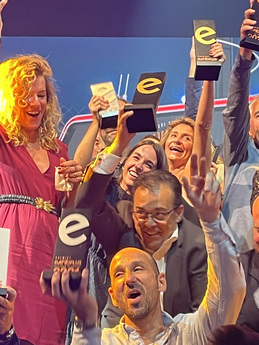 EventsAgora's tweet photo. Lo hicimos!!! Nos alzamos con el primer premio a la mejor convención 2021! @scaic_cat @EliCarnice @EliCarnice @avvideo_net #Premioseventoplus https://t.co/kBrUXGIxC8