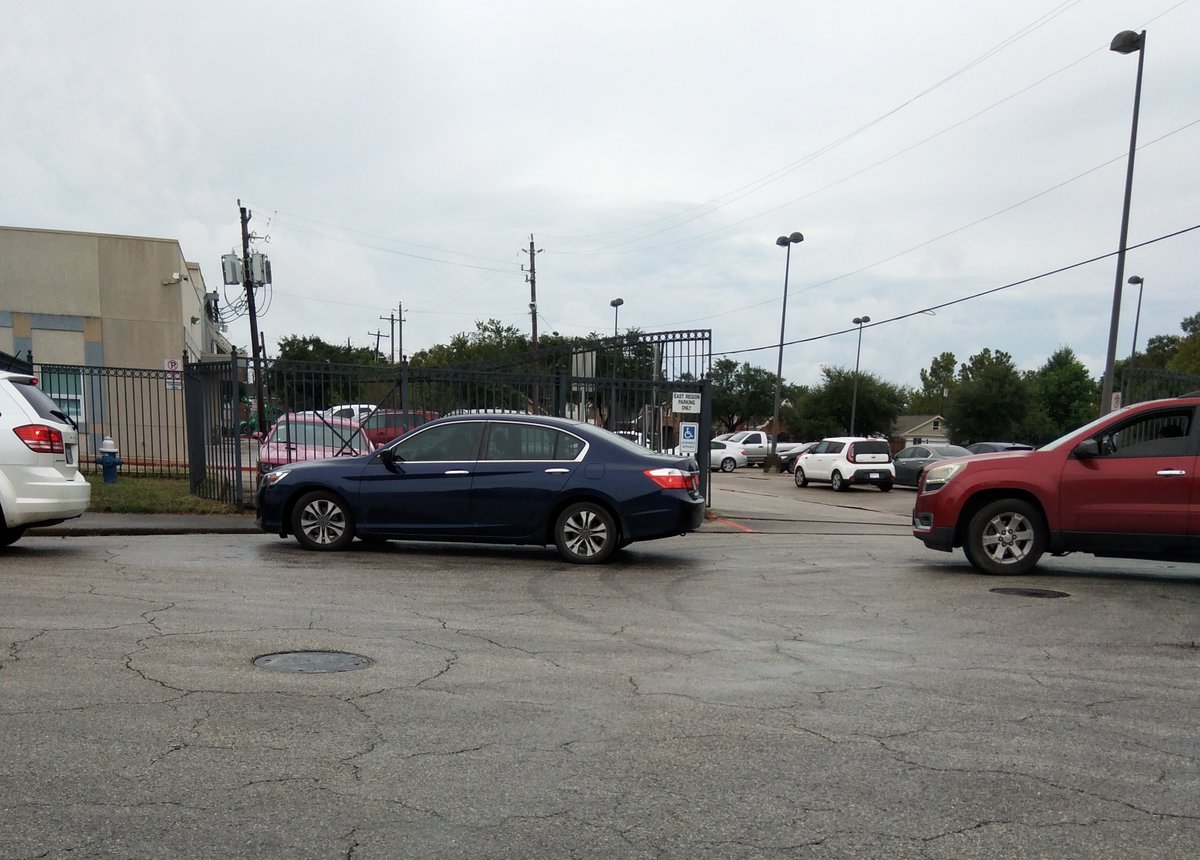 A special thank you to @HISD_Wraparound and the <a href="/HoustonFoodBank/">Houston Food Bank</a> for working with our program to deliver food to our community. If you missed our last community service activity, don't worry! Every 1st and 3rd Thursday of each month <a href="/OnTimeHISD/">On-Time Grad Academy, An HISD Program</a> will be at your service.