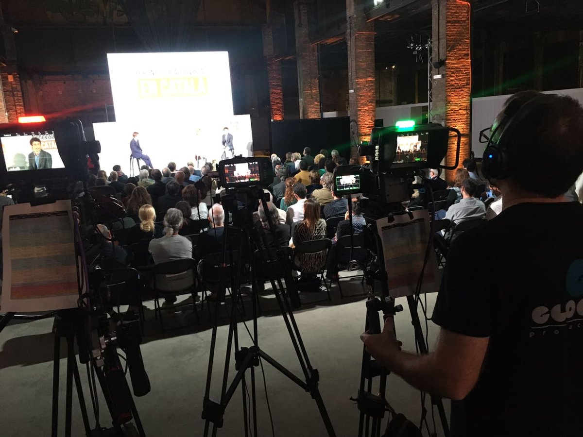 🎥Aquest vespre hem retransmès en directe l'acte d'<a href="/omniumcultural/">omniumcultural</a> i el sector audiovisual català. 🎬

👉 Un front comú per defensar la llengua a les plataformes digitals.

Recupera l'acte aquí ▶️youtu.be/C2y25Ugt70U